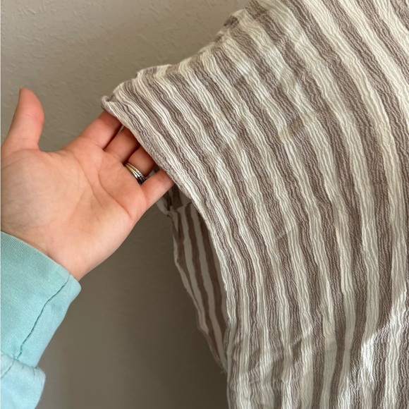 Torrid Taupe White Stripe Crepe Lace Up Flowy Blouse Womens 4X Beach Vacation - Picture 3 of 6